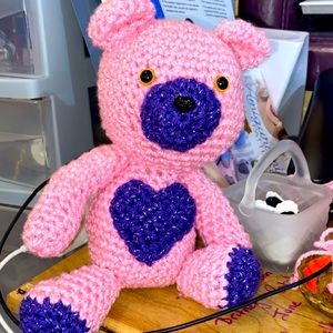 We have some teddy bears that can be costume made to any color🥰